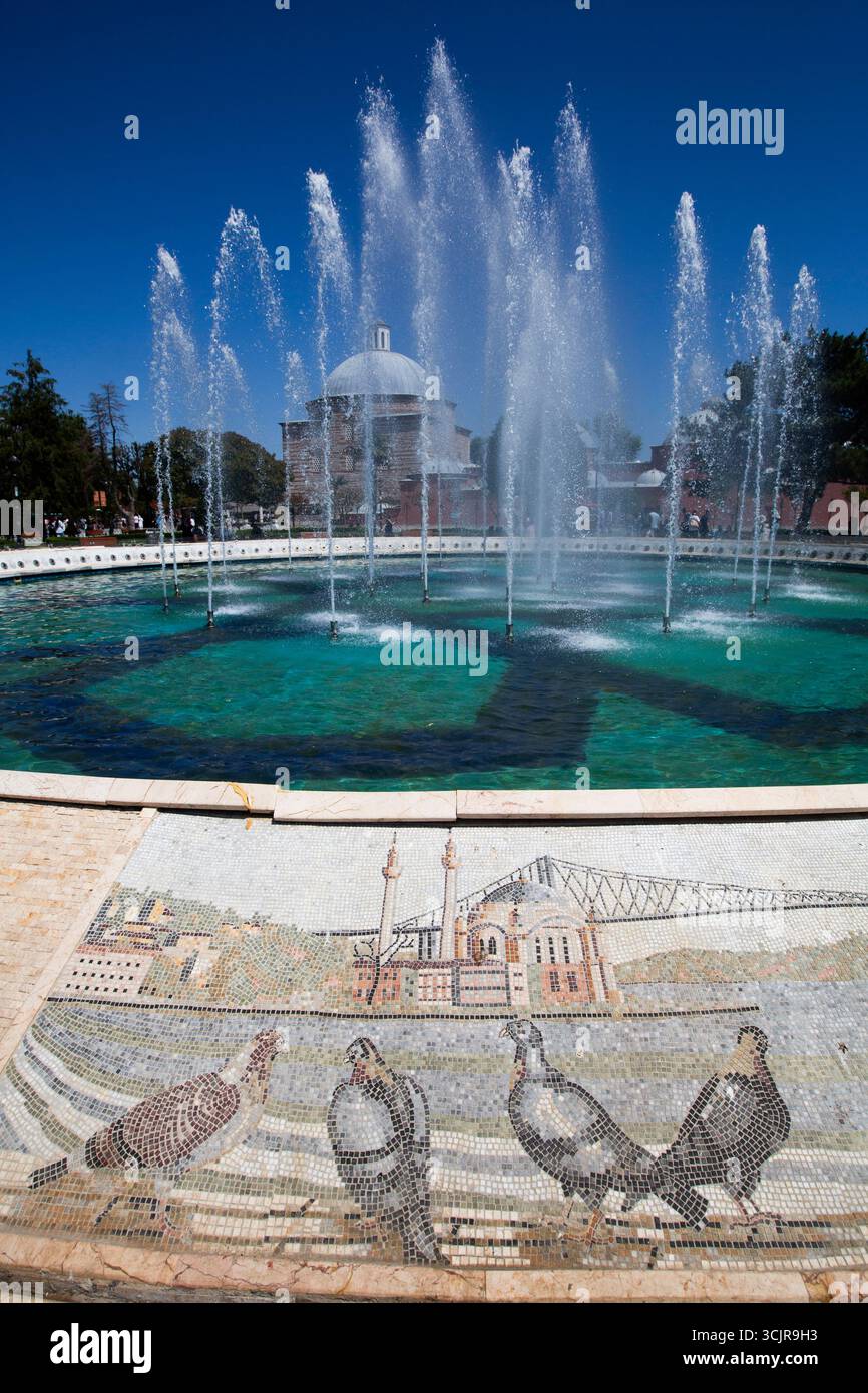 Immagine a mosaico (primo piano), Fontana del Sultano di Hurrem, Piazza Sultanahmet, Istanbul, Turchia Foto Stock