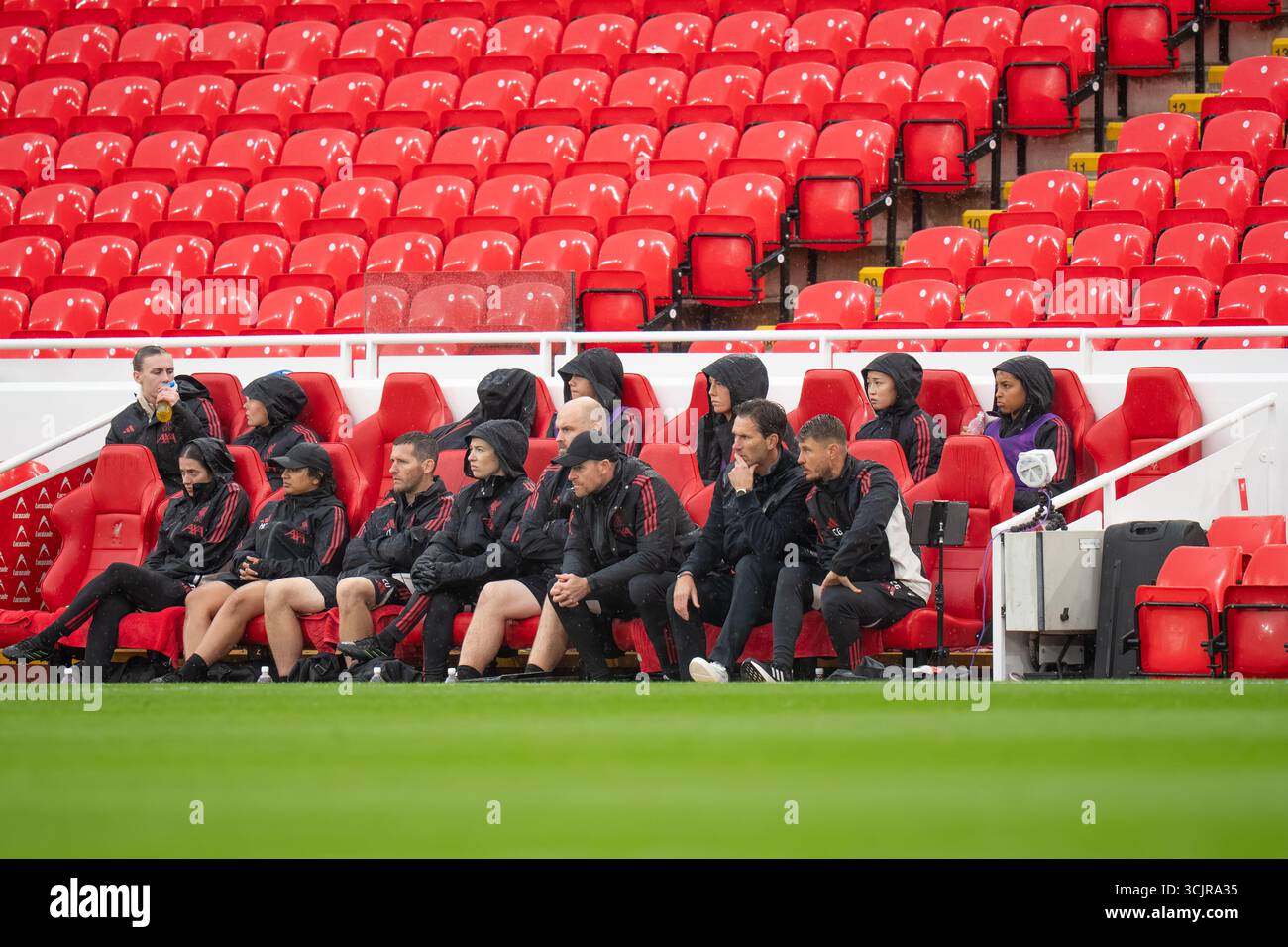 Liverpool FC vs Everton FC Barclays Womens Super League ANFIELD STADIUM INGHILTERRA 7 settembre 2025 Liverpool panchina durante il Barclays Women's Super League match tra Liverpool FC e Everton FC all'Anfield Stadium il 7 settembre 2025 a Liverpool, Inghilterra. Foto Stock