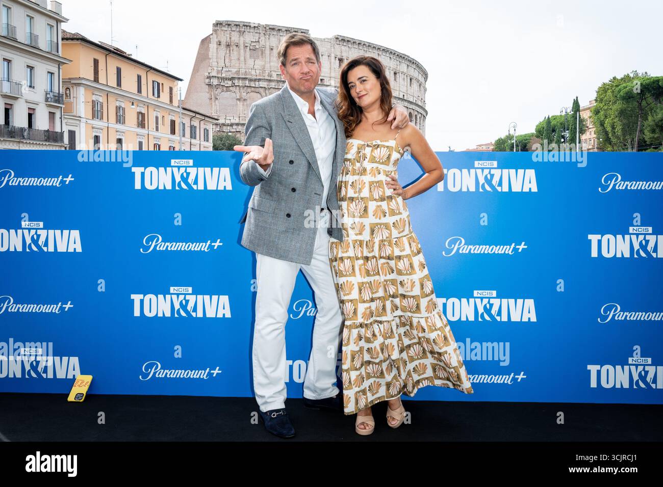 Roma, Italia, l'8 settembre 2025. Michael Weatherly e Cote de Pablo partecipano al photocall di “NCIS: Tony & Ziva” a Palazzo Manfredi. Crediti: Stefano Costantino TTL / Alamy Live News Foto Stock