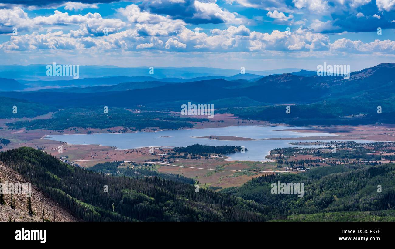 Steamboat Lake da Hahn's Peak, Routt National Forest, Clark, Colorado. Foto Stock