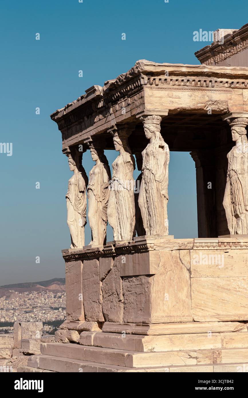 Cariatidi dell'Eretteo (Tempio di Atena Polias), Acropoli, Atene, Grecia Foto Stock