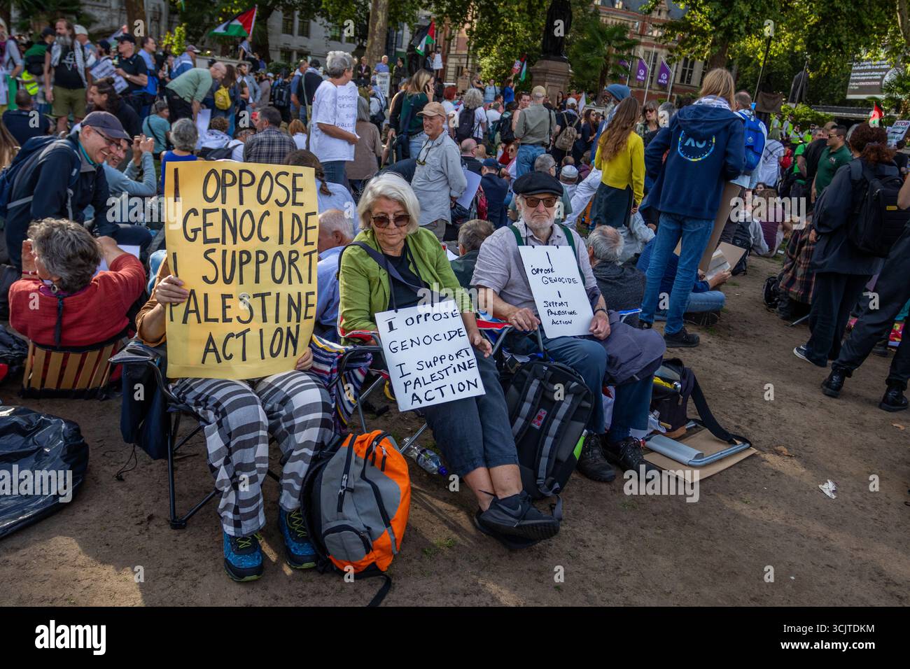 Difendere le nostre giurie ha organizzato una grande manifestazione in Piazza del Parlamento, chiedendo al governo di porre fine alla sua proscrizione di azione palestinese. Foto Stock
