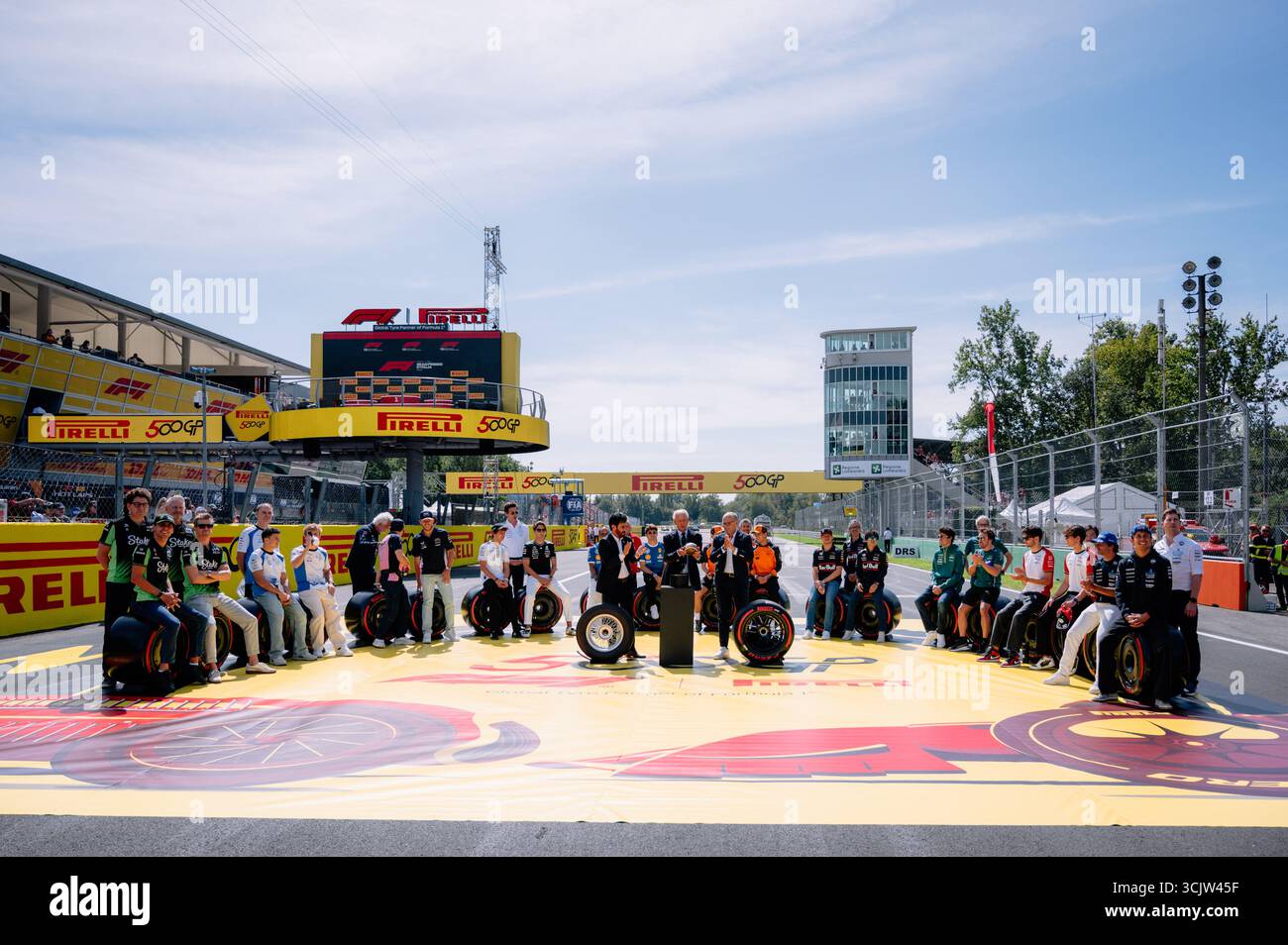 Pirelli 500 GP piloti foto durante il Gran Premio di Formula 1 Pirelli 2025 dâ??Italia, Gran Premio d'Italia 2025, 16° round del Campionato del mondo di Formula 1 2025 FIA dal 5 al 7 settembre 2025 sull'autodromo Nazionale Monza, a Monza, Italia Foto Stock
