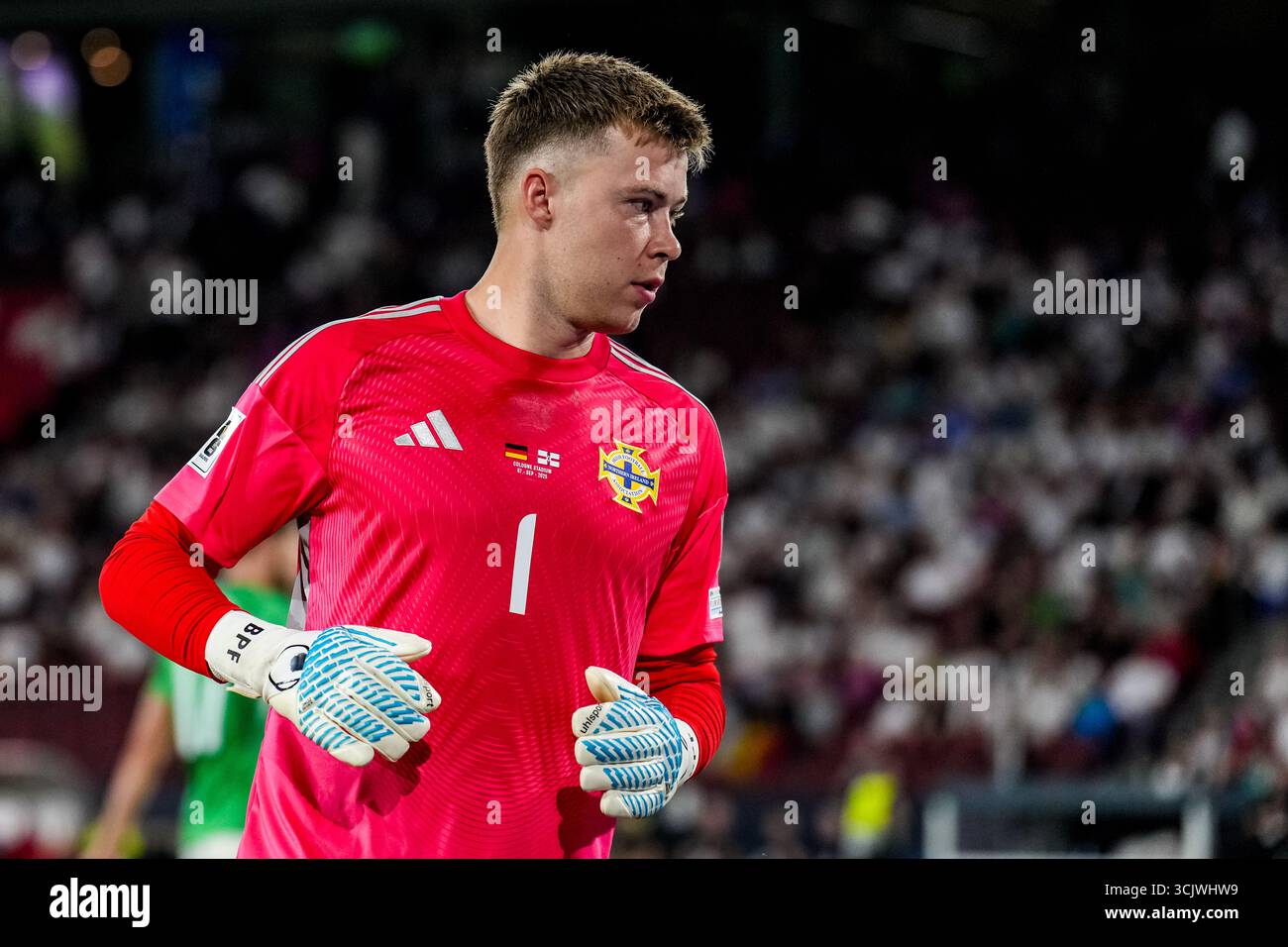 COLONIA, GERMANIA - 7 SETTEMBRE: Il portiere dell'Irlanda del Nord Bailey Peacock-Farrell guarda durante la partita di qualificazione ai Mondiali di calcio 2026 tra Germania e Irlanda del Nord al RheinEnergieStadion il 7 settembre 2025 a Colonia, Germania. (Foto di Rene Nijhuis) credito: René Nijhuis/Alamy Live News Foto Stock