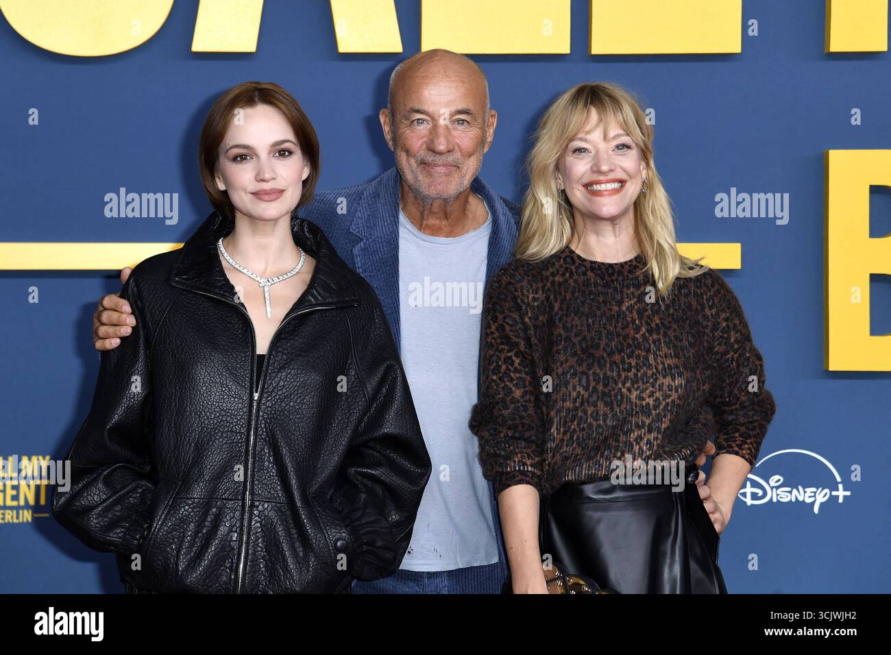 Emilia Schüle, Heiner Lauterbach und Heike Makatsch bei der Weltpremiere von Disney Original serie Call My Agent Berlin in Berlin AM 08.09.2025 *** Emilia Schüle, Heiner Lauterbach e Heike Makatsch alla prima mondiale della serie originale Disney Call My Agent Berlin a Berlino l'08 09 2025 Foto Stock