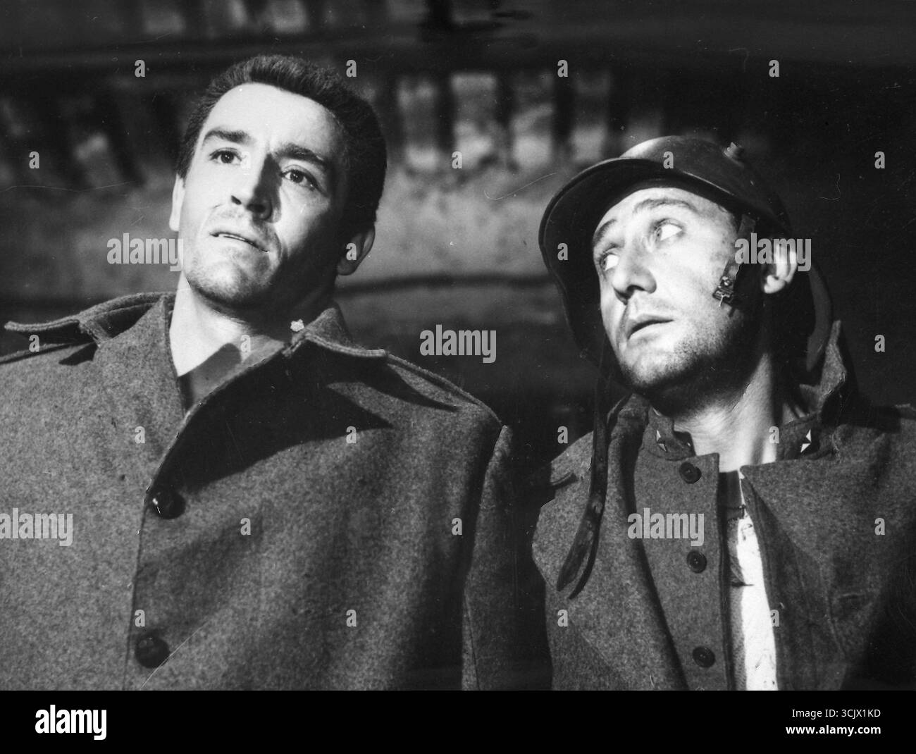 Gli attori italiani Alberto Sordi e Vittorio Gassman nel film la grande Guerra del 1959 Foto Stock