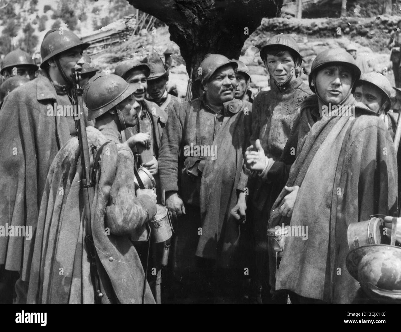 Gli attori italiani Alberto Sordi e Vittorio Gassman nel film la grande Guerra del 1959 Foto Stock
