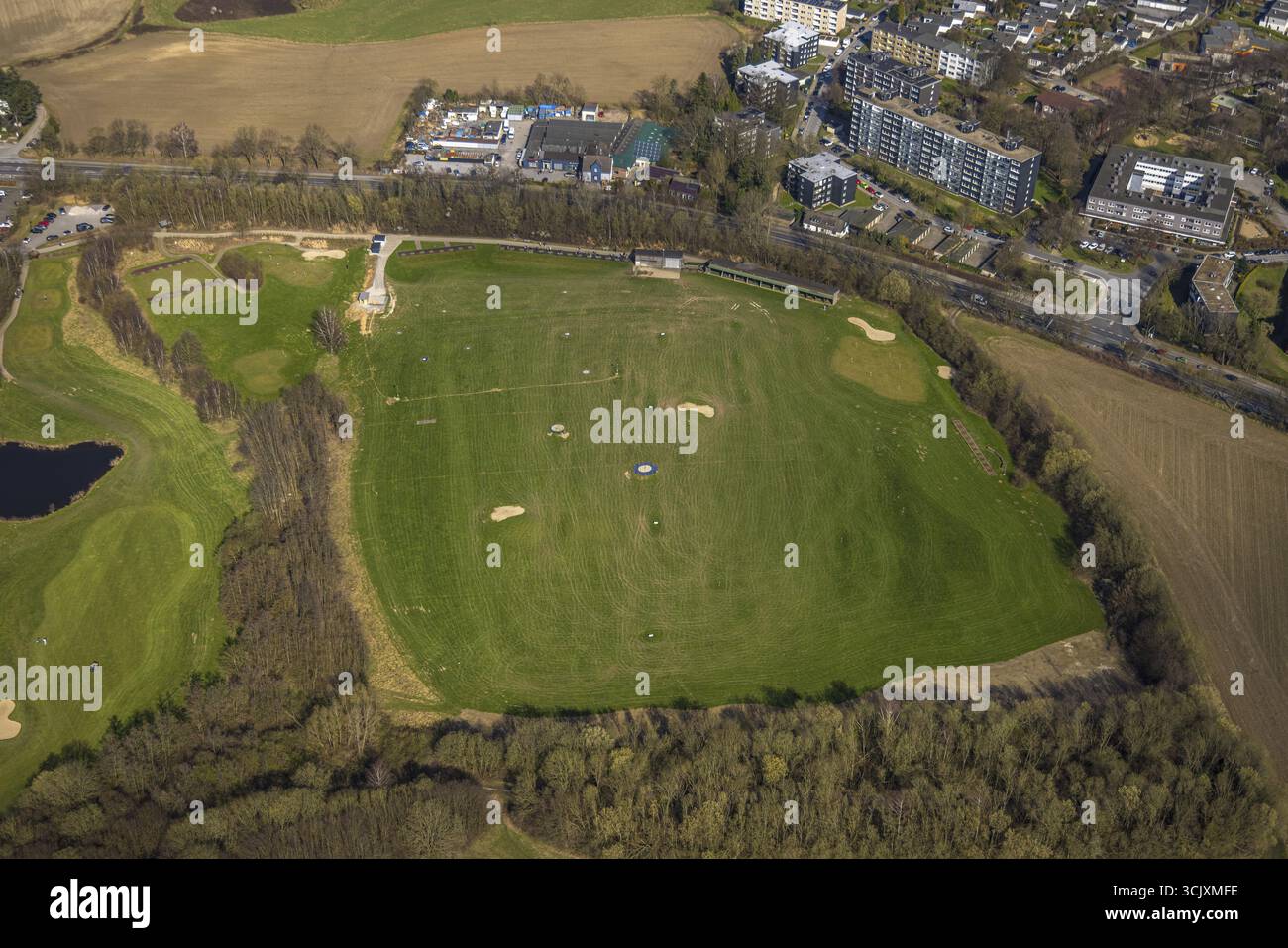 Vista aerea, campo da golf Golfclub Hoesel con verde e bunker, prato di allenamento, Hoesel, Ratingen, zona della Ruhr, Renania settentrionale-Vestfalia, Germania, golf co Foto Stock
