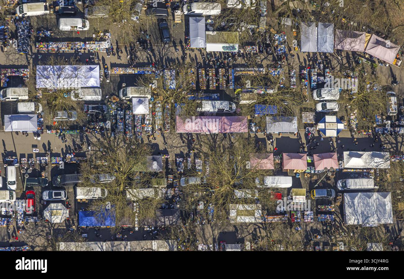 Vista aerea, Gelsentroedel, mercato delle pulci, mercato delle pulci presso la pista per trotto, bancarelle, Feldmark, Gelsenkirchen, zona della Ruhr, Renania settentrionale-Vestfalia, tedesco Foto Stock