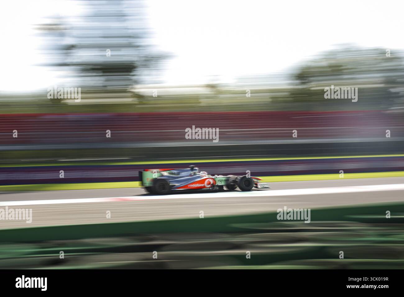 Dimostrazione di vetture storiche della McLaren MP4-25 durante il Gran Premio Pirelli di Formula 1 2025 dâ??Italia, Gran Premio d'Italia 2025, 16° appuntamento del Campionato del mondo FIA di Formula 1 2025 dal 5 al 7 settembre 2025 sull'autodromo Nazionale Monza, a Monza, Italia Foto Stock