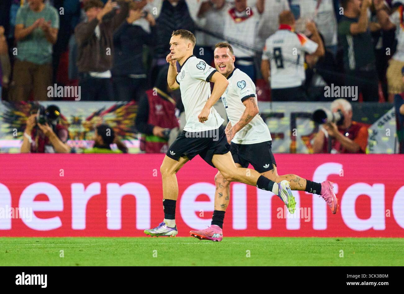 Florian Wirtz della Germania segna, tira goal, Tor, Treffer, Torschuss, 3-1, celebra il suo obiettivo, felice, ridere, festeggiare, nella partita di qualificazione alla Coppa del mondo FIFA 2026 GERMANIA - IRLANDA DEL NORD nella stagione 2025/2026 del 7 settembre 2025 a Colonia, Germania. Fotografo: Peter Schatz Foto Stock