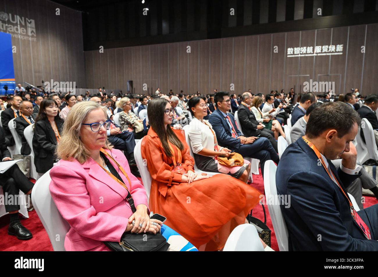 Pechino, Cina. 10 settembre 2025. Il Global Trade in Services Summit della China International Fair for Trade in Services (CIFTIS) 2025 si terrà a Pechino, capitale della Cina, il 10 settembre 2025. Crediti: Chen Yehua/Xinhua/Alamy Live News Foto Stock