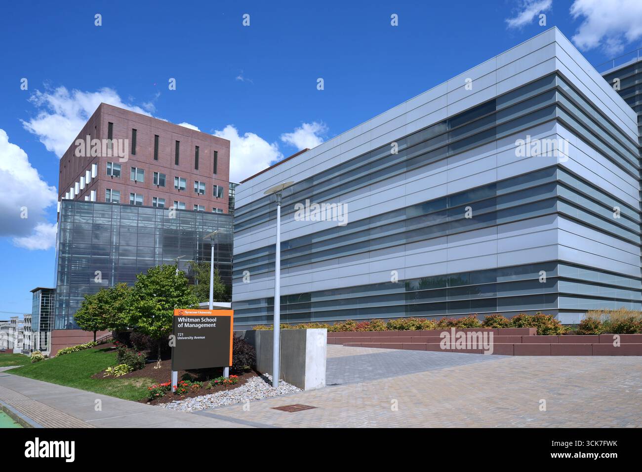 Campus della Syracuse University con edifici moderni a Syracuse, New York Foto Stock