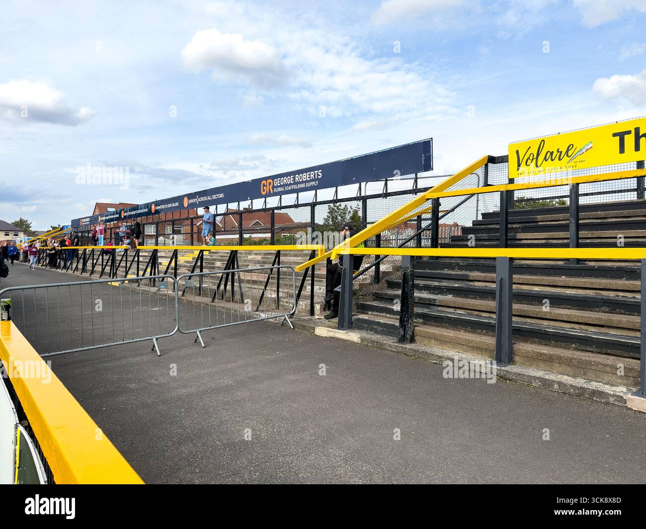 Vista generale dello stadio di Haig Avenue. Sede del Southport FC. 6 agosto 2025 - Immagine stock catturata con smartphone