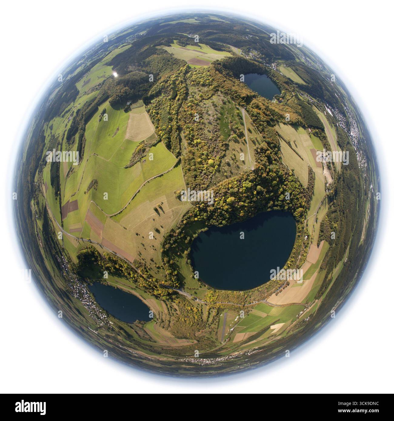 Foto aeree, maars, Daun, Schalkenmehren, Eifel, Renania-Palatinato, Germania, Europa, vista dall'alto, vista aerea, fotografia aerea, fot. aerea Foto Stock