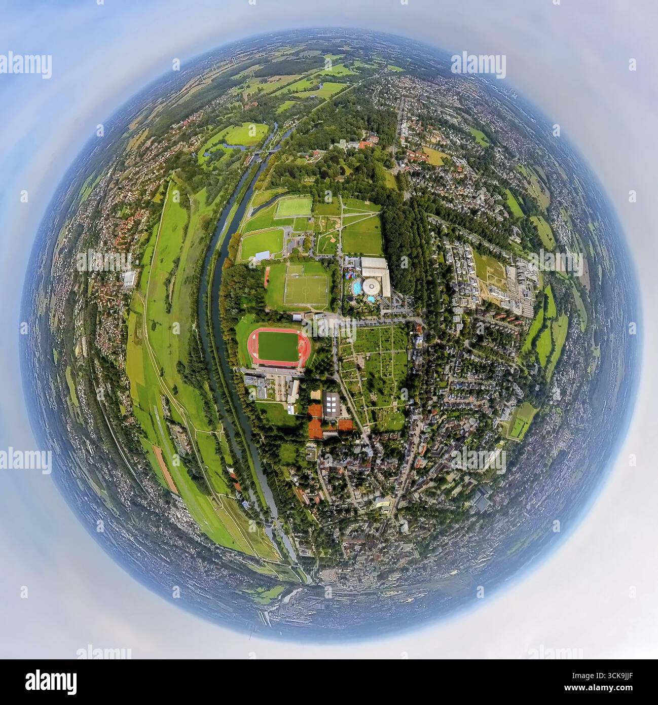 Vista aerea, centro sportivo est con Jahnstadion e Maximare Erlebnistherme, canale Datteln-Hamm e fiume Lippe, globo, fisheye shot, fisheye shot, fisheye shot, 3 Foto Stock