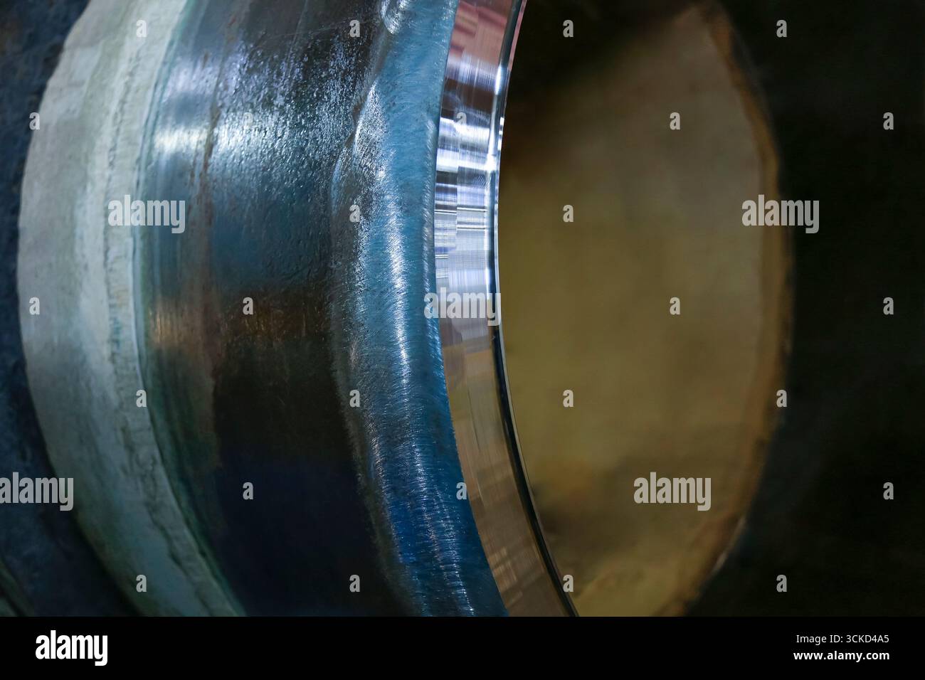 Tubi in acciaio per trivellazione petrolifera. Foto Stock