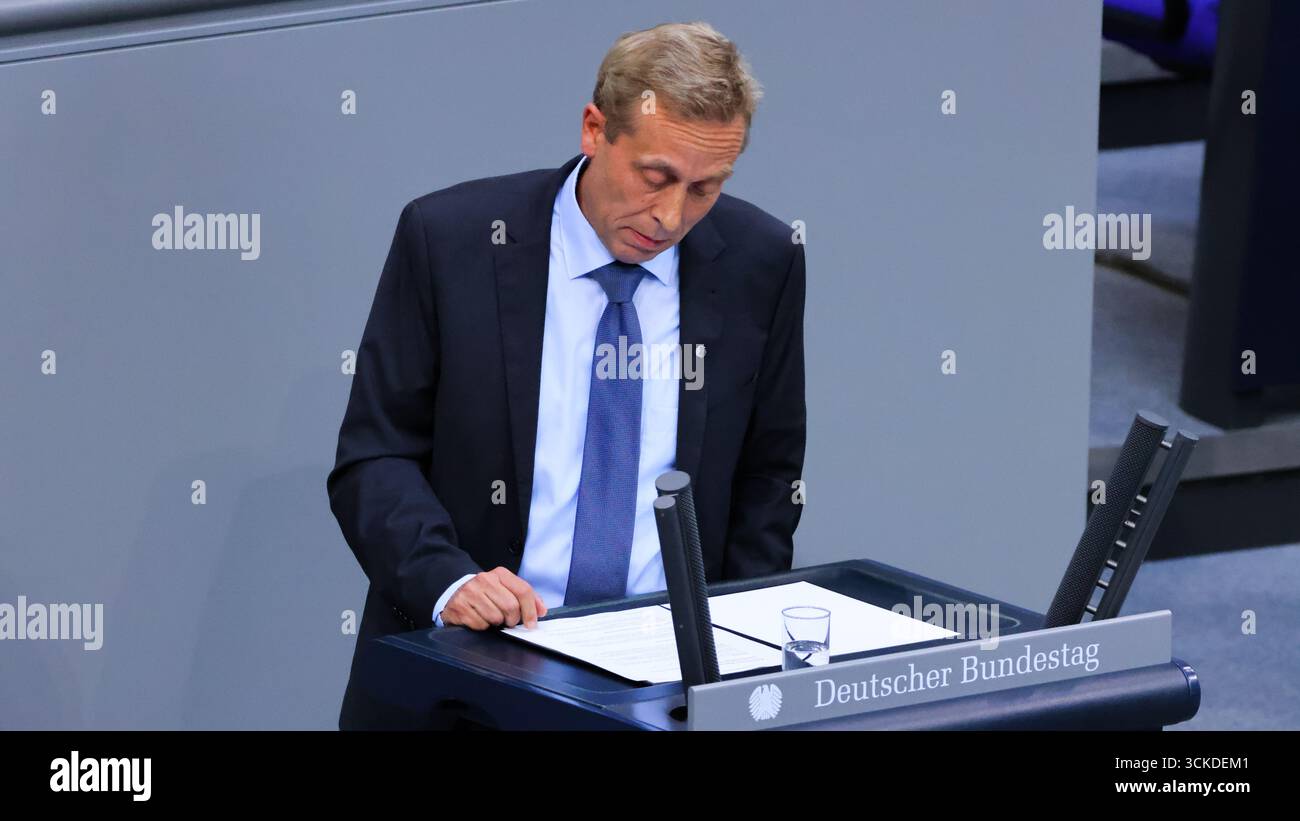 Berlino, Germania, 11 settembre 2025. Discussione sui cambiamenti nella legislazione energetica. Foto: Klaus Kroenert credito: Klaus Kroenert/Alamy Live News Foto Stock