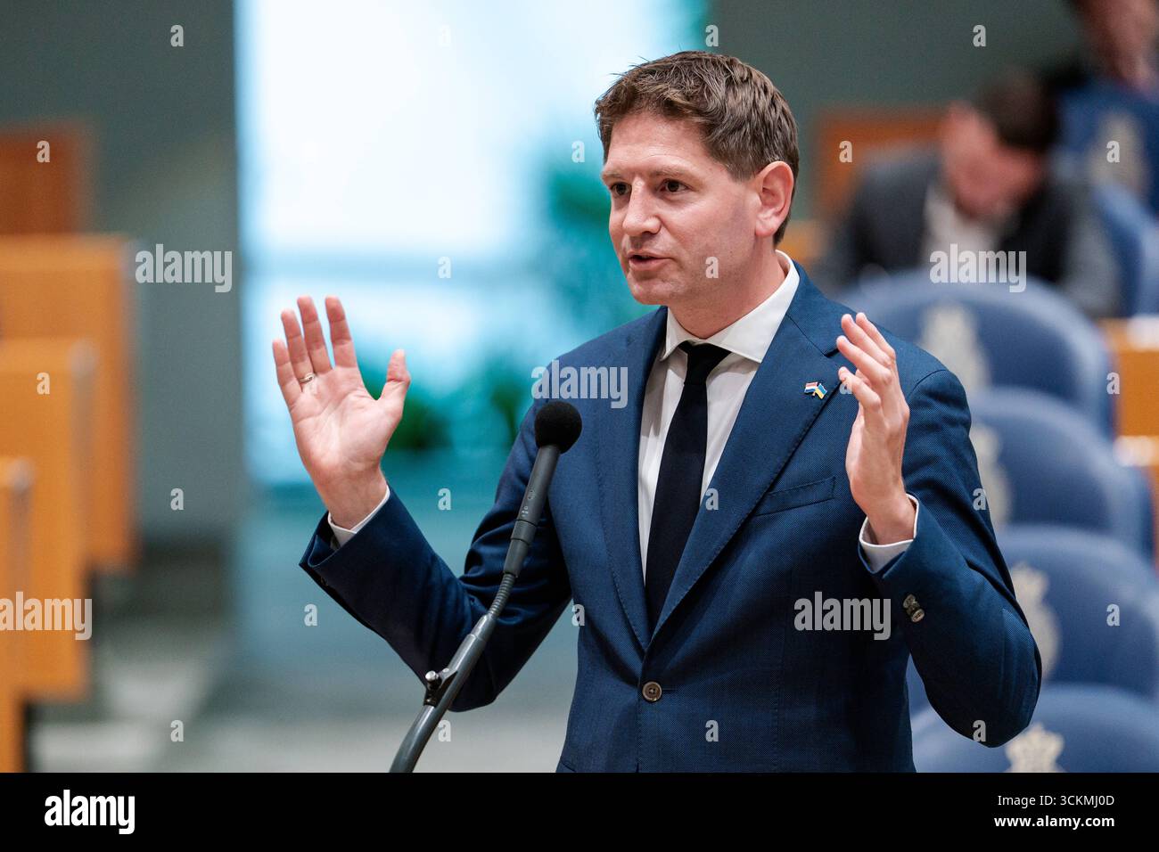 2025-09-11 Dutch Tweede Kamer Plenary Debate DEN HAAG, PAESI BASSI - 11 SETTEMBRE: Jan Paternotte D66 durante il dibattito Plenario al Tweede Kamer l'11 settembre 2025 a Den Haag, Paesi Bassi Den Haag Tweede Kamer Paesi Bassi contenuto non disponibile per la ridistribuzione nei Paesi Bassi direttamente o indirettamente tramite terzi. Copyright: XJohnxBeckmannx Foto Stock