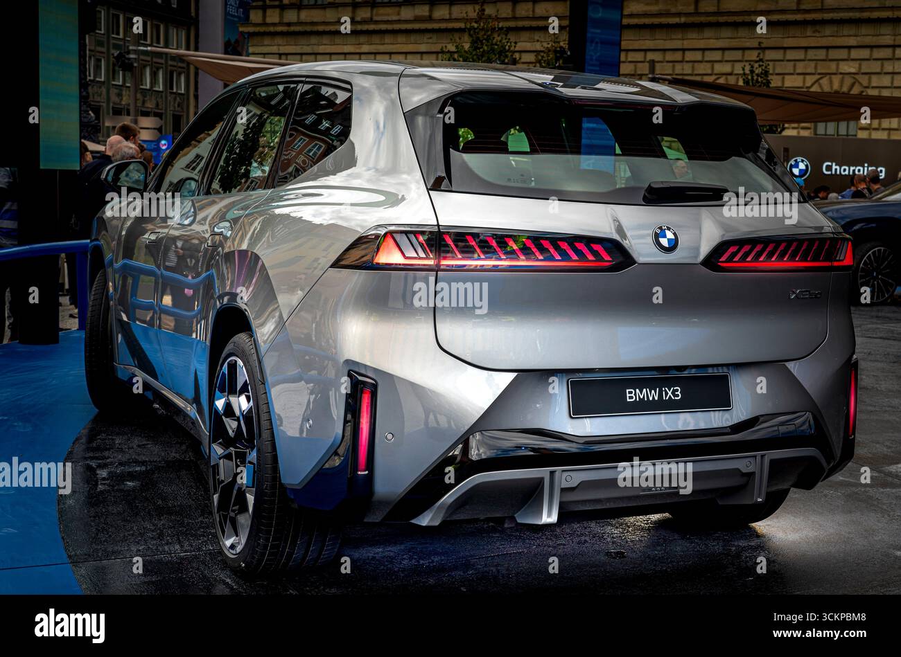 BMW iX3 al Salone Internazionale dell'automobile di Monaco, Germania Foto Stock