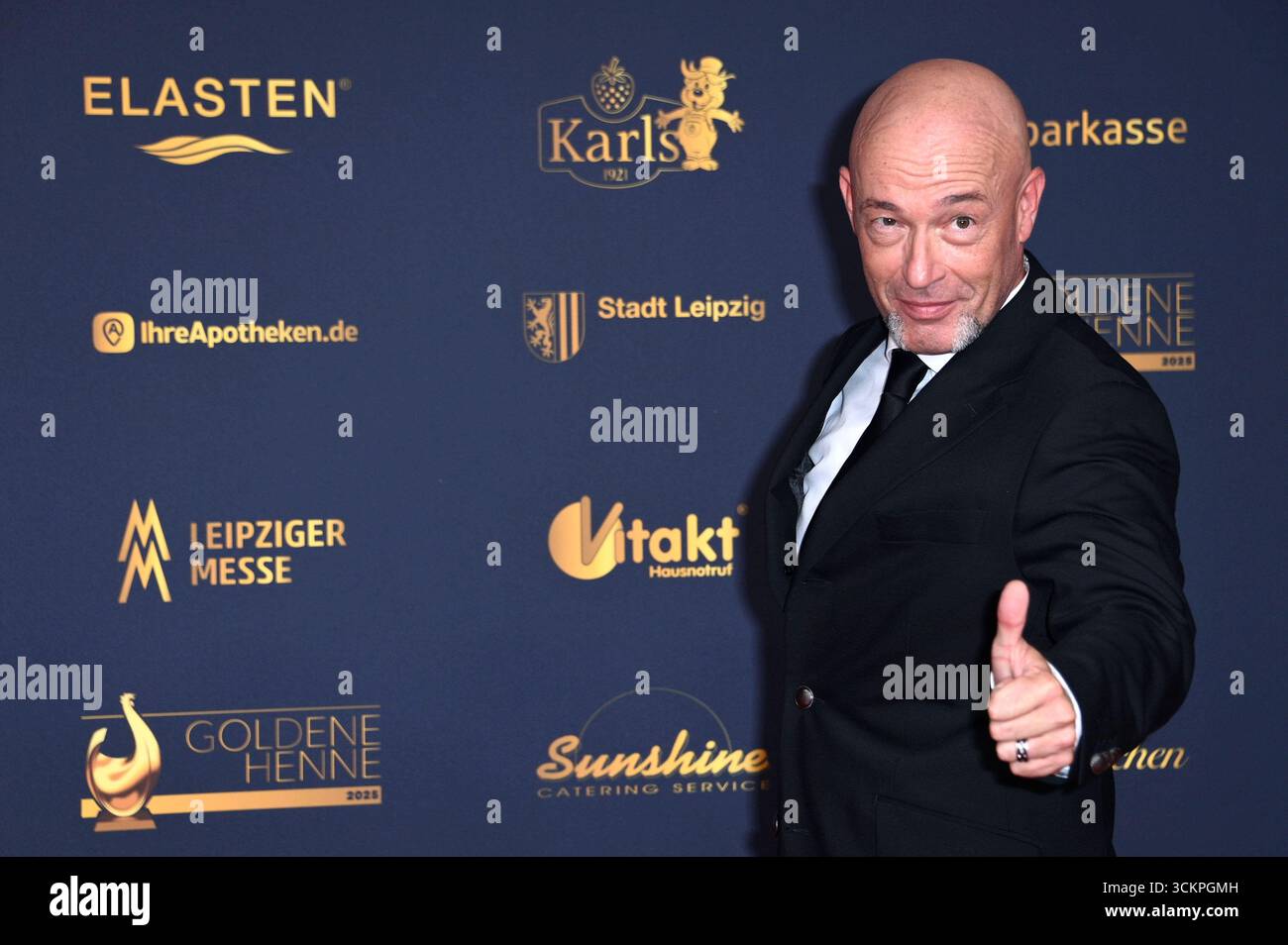 Der Graf von Unheilig bei der 31. Verleihung der Goldenen Henne 2025 a der Leipziger Messe. Lipsia, 12.09.2025 *** il Conte di Unheilig alla presentazione 31 del Golden Hen 2025 al Centro Fieristico di Lipsia, 12 09 2025 foto:Xn.xKubelkax/xFuturexImagex henne_5231 Foto Stock