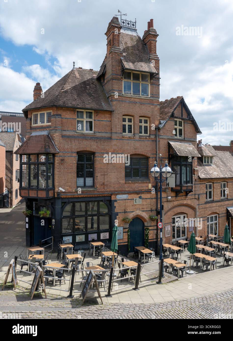 The Castle Pub, Castle Road, Nottingham, Nottinghamshire, Inghilterra, Regno Unito - noto anche come The Castle Pub and Kitchen Foto Stock