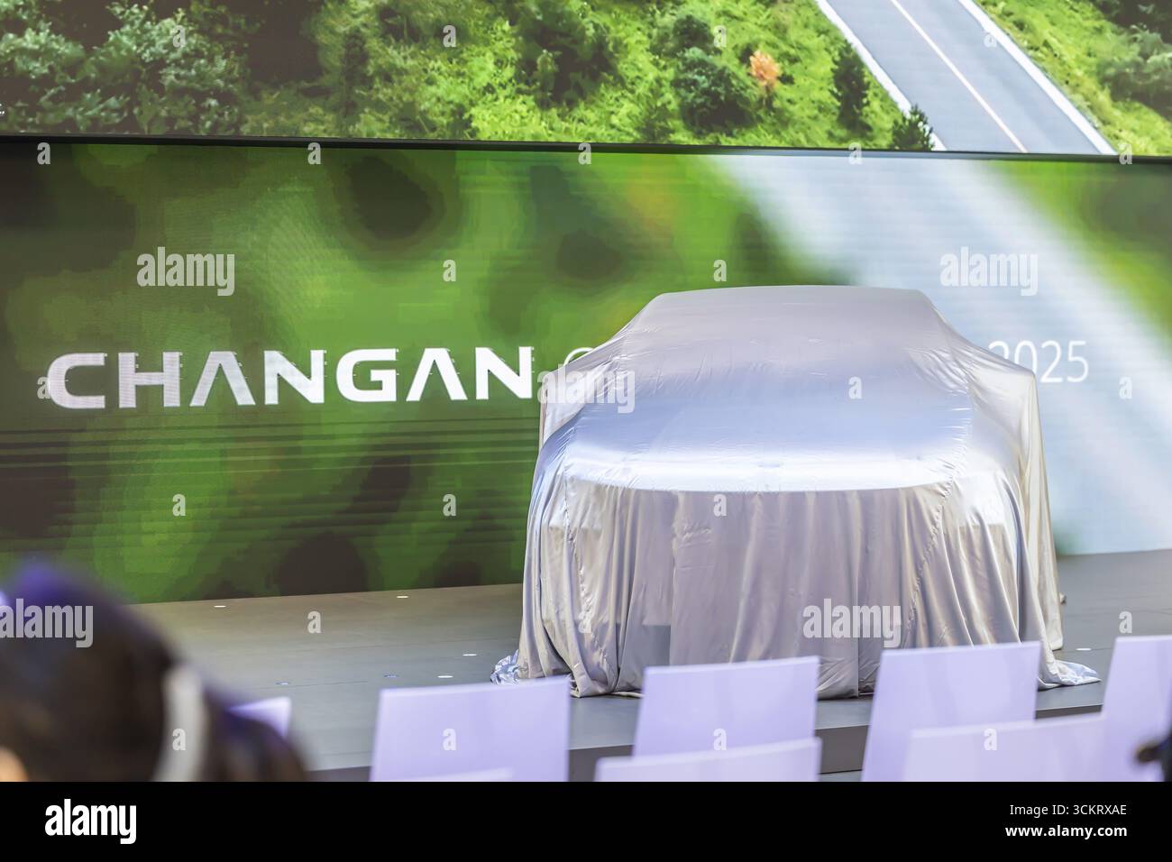 Stand espositivo del produttore cinese Changan. Il marchio Avatr si colloca nel segmento premium e trae vantaggio dal supporto tecnologico Foto Stock