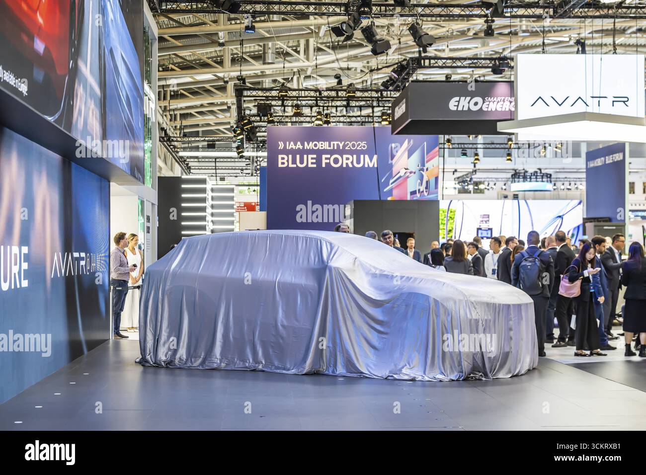 Stand espositivo del produttore cinese Changan. Il marchio Avatr si colloca nel segmento premium e trae vantaggio dal supporto tecnologico Foto Stock