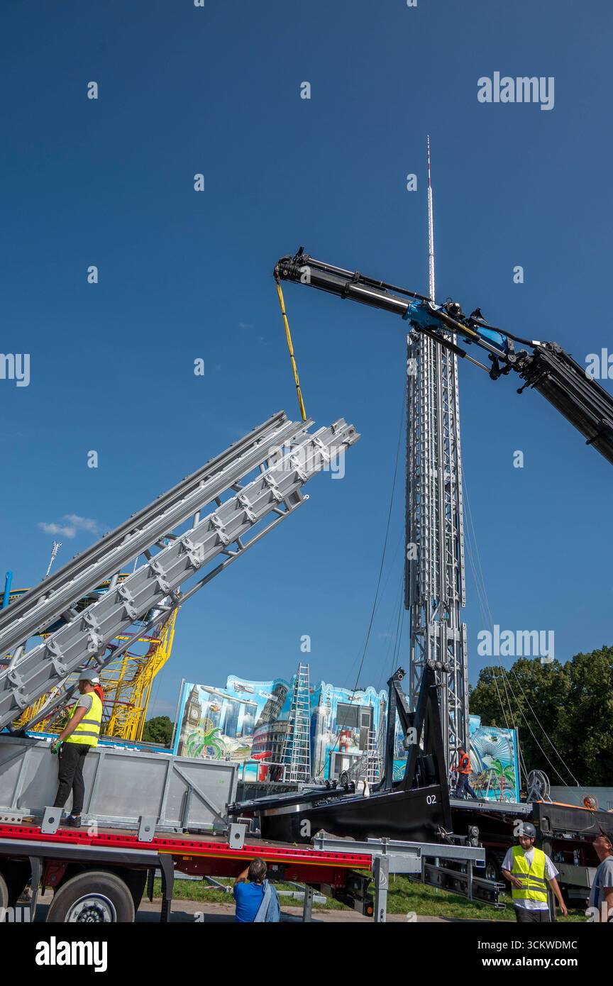 Muenchen, Aufbau zum 190. Muenchner Oktoberfest Endspurt, Sky Lift *** Monaco di Baviera, allestito per lo spurt finale dell'Oktoberfest 190 di Monaco, Sky Lift Foto Stock