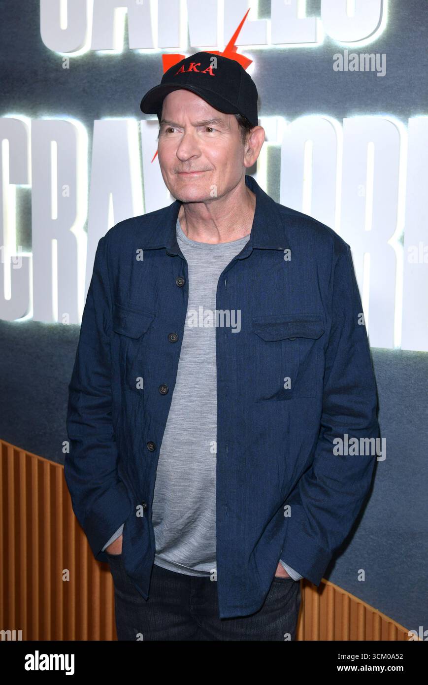 Las Vegas, Nevada, Stati Uniti. 13 settembre 2025. Charlie Sheen al Netflix's Canelo V Crawford Fight Night all'Allegiant Stadium il 13 settembre 2025 a Las Vegas, Nevada. Crediti: Dee Dee Carter/Media Punch/Alamy Live News Foto Stock
