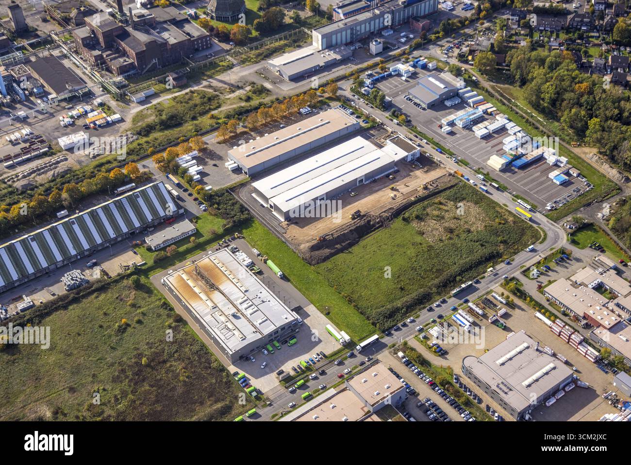 Vista aerea, zona commerciale IM Waldteich, cantiere e insediamento commerciale di nuovi edifici, City-Clean, Hermes, Repasack GmbH, Holten, Oberha Foto Stock