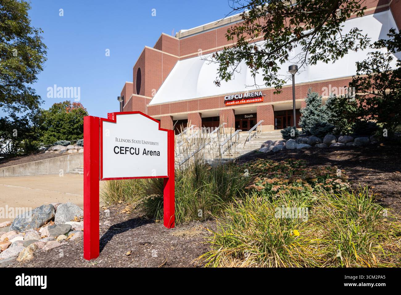 La CEFCU Arena ospita le squadre di pallacanestro e pallavolo della Illinois State University che partecipano alla NCAA Missouri Valley Football Conference. Foto Stock