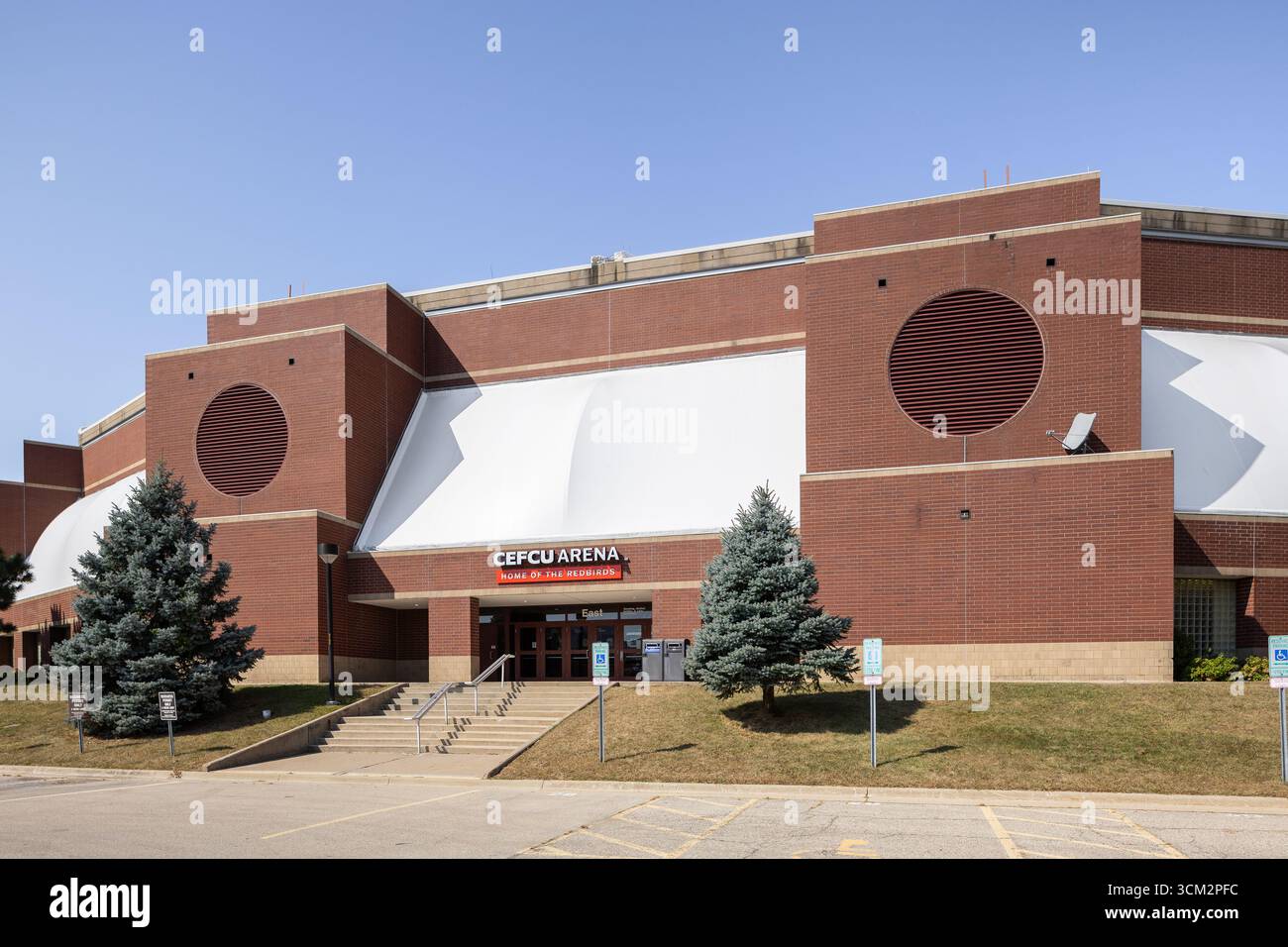 La CEFCU Arena ospita le squadre di pallacanestro e pallavolo della Illinois State University che partecipano alla NCAA Missouri Valley Football Conference. Foto Stock