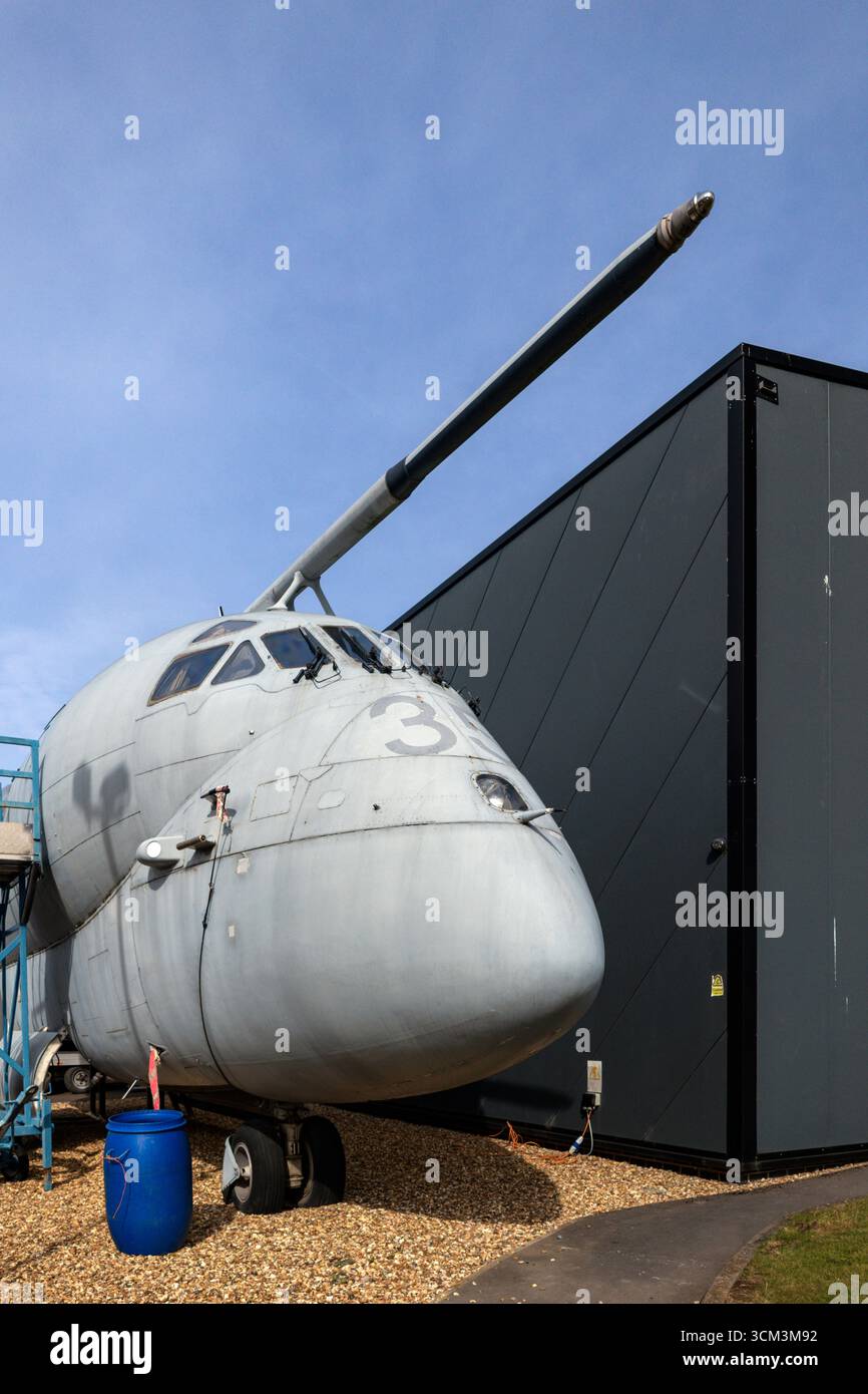 Hawker Siddeley Nimrod Cockpit XV235. Avro Heritage Centre. Woodford, Cheshire. Foto Stock