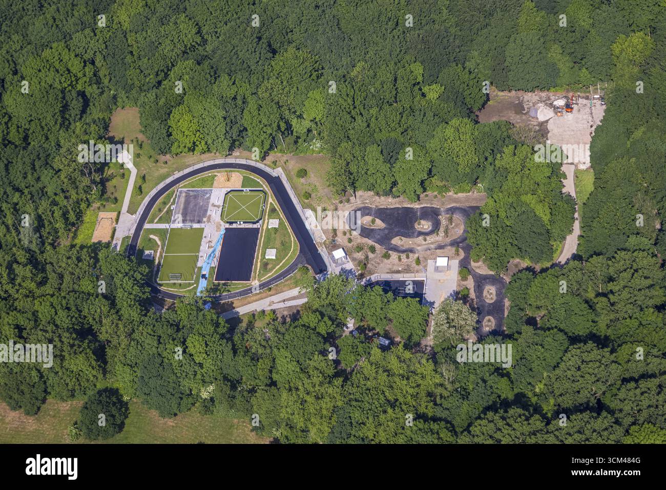 Vista aerea, Revierpark Vonderort, riprogettazione e conversione, Osterfeld, Oberhausen, zona della Ruhr, Renania settentrionale-Vestfalia, Germania, lavori di costruzione, cons Foto Stock