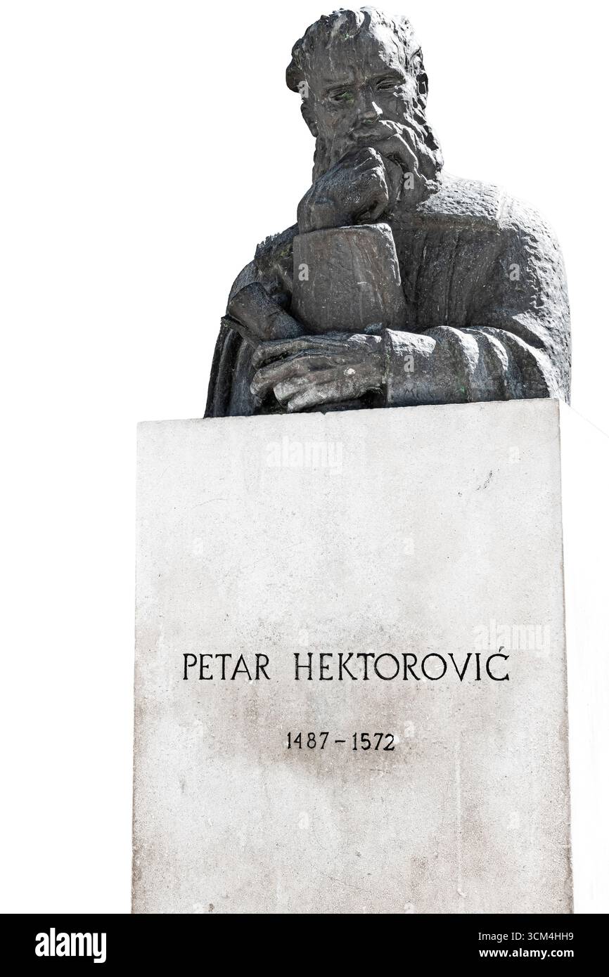 Tagliato fuori dalla statua e zoccolo del famoso poeta croato del XVI secolo Peter Hektorovic nella sua città natale di Stari Grad sull'isola di Hvar, Croazia Foto Stock