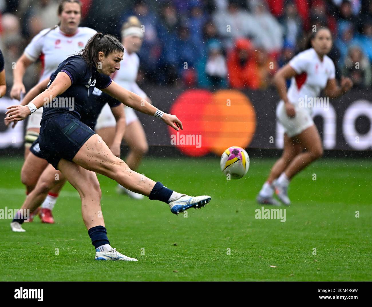Bristol, Regno Unito. 14 settembre 2025. Coppa del mondo di rugby femminile. Inghilterra V Scozia. Ashton Gate Stadium. Bristol. Helen Nelson (Scozia) cala durante la partita di rugby 4 della Coppa del mondo di rugby femminile Inghilterra V Scotland. Crediti: Sport in foto/Alamy Live News Foto Stock
