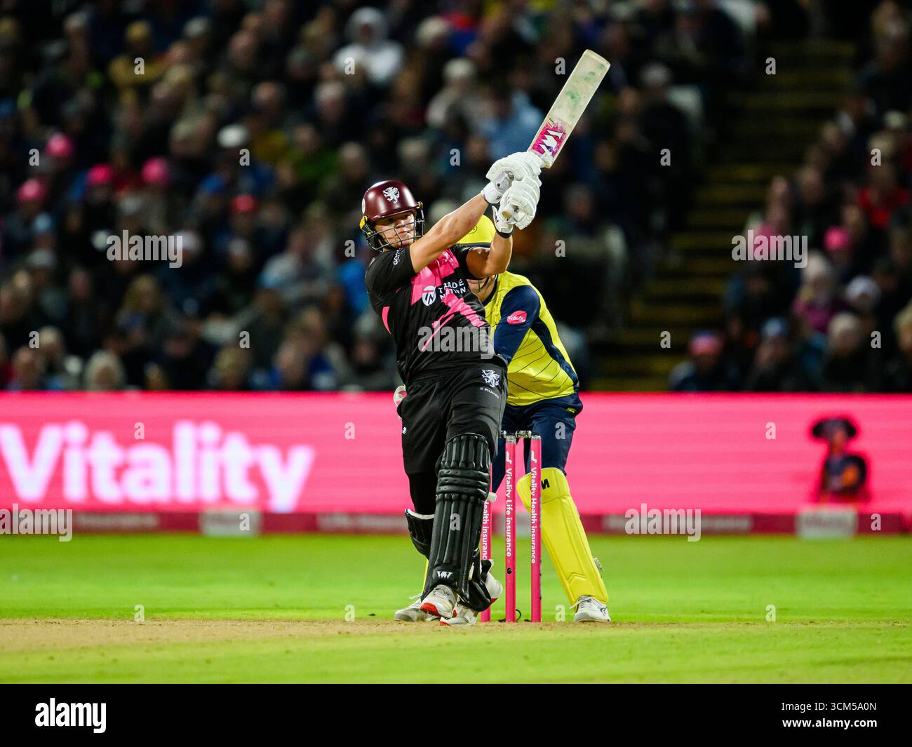 WARWICKSHIRE, REGNO UNITO. 13 settembre: James Rew del Somerset Cricket Club in azione durante Hampshire Hawks vs Somerset - Vitality Blast Final all'Edgbaston Cricket Ground sabato 13 settembre 2025 a WARWICKSHIRE, REGNO UNITO. Crediti: Taka Wu/Alamy Live News Foto Stock