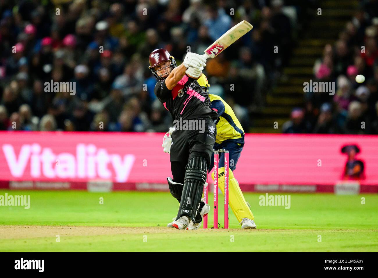 WARWICKSHIRE, REGNO UNITO. 13 settembre: James Rew del Somerset Cricket Club in azione durante Hampshire Hawks vs Somerset - Vitality Blast Final all'Edgbaston Cricket Ground sabato 13 settembre 2025 a WARWICKSHIRE, REGNO UNITO. Crediti: Taka Wu/Alamy Live News Foto Stock