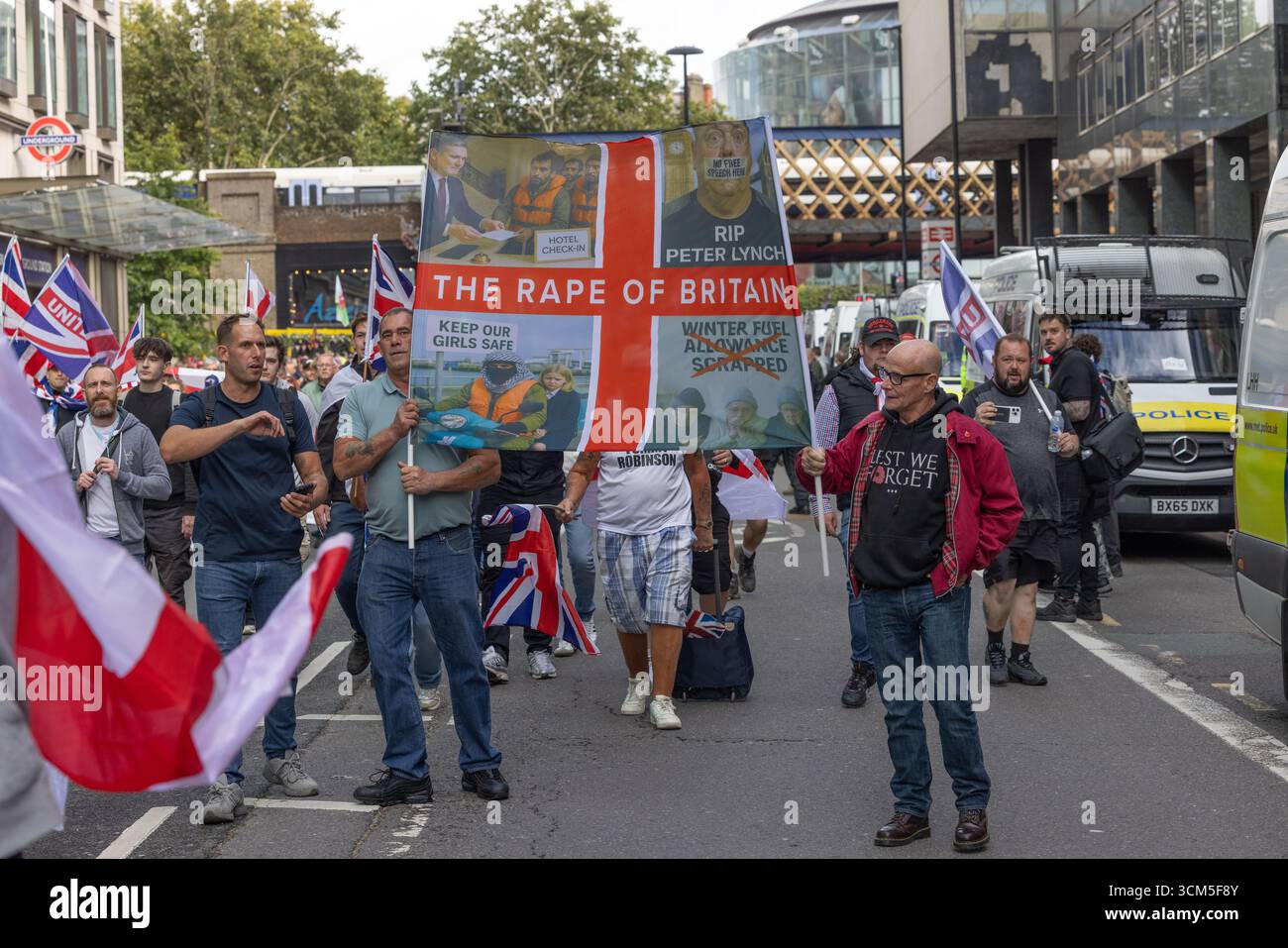 Tommy Robinson Unite The Kingdom Rally , Londra, Regno Unito Foto Stock