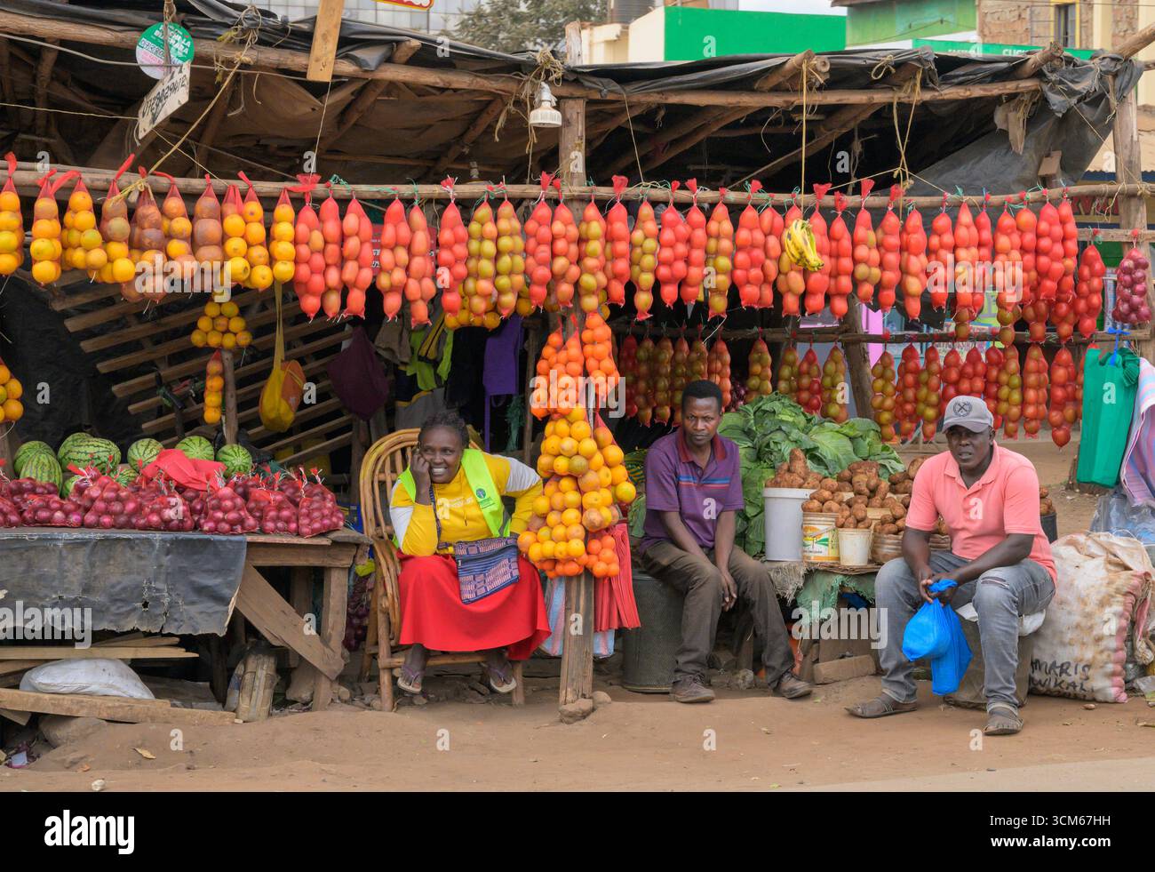 Mercato agricolo stradale nelle vicinanze di Nairobi, Kenya. Foto Stock