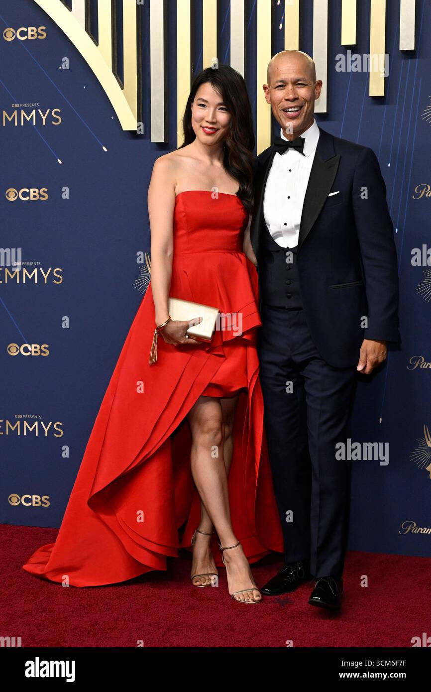 Los Angeles, Stati Uniti. 14 settembre 2025. I liutai Marian Wang e Vlad arrivano sul Red Capet prima del 77° Primetime Emmy Awards annuale al Peacock Theater di Los Angeles domenica 14 settembre 2025. Foto di John McCoy/UPI credito: UPI/Alamy Live News Foto Stock