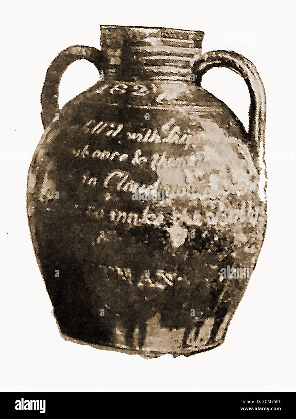 Un'immagine del 1908 della caraffa Ringers da 33 pinte (una caraffa per birra) realizzata da potter John Pattman di Beccles, Regno Unito nel 1827. Fu nel 1908 tenuto sotto custodia al campanile della chiesa di San Michele, Beccles. (Quando contenevano un foro alla base per un maschio, erano noti come Gotches). Era scritto --- 'quando sono pieno di liquore forte, ogni uomo beve una volta e poi ding dong; bevi non troppo per nuocere il tuo knobbs, per non dimenticare di fare il bobbs' 'Un dono di John Pattman, Beccles'. Foto Stock