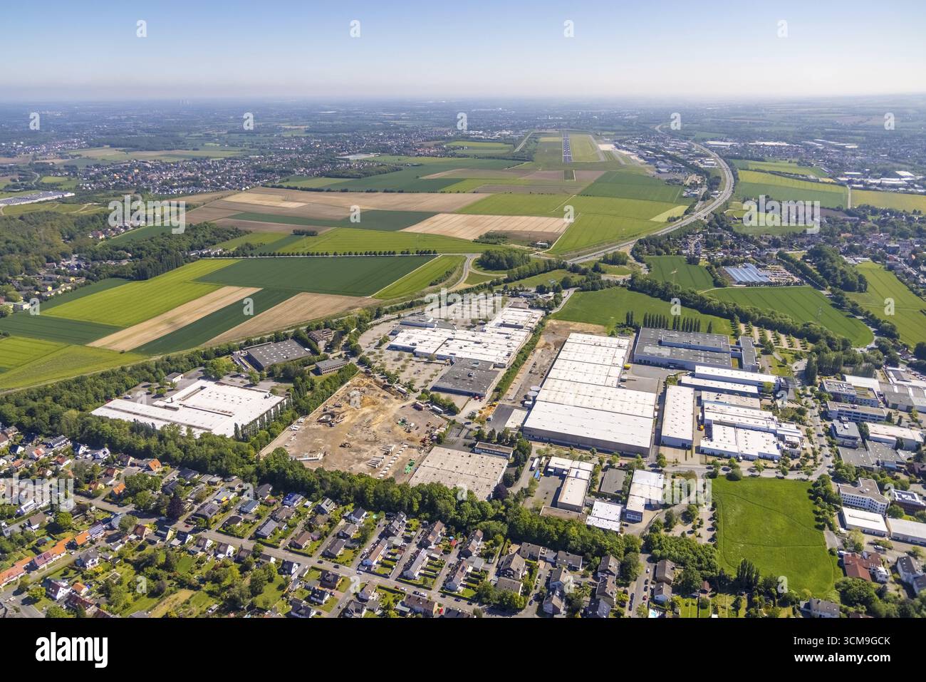 Vista aerea, zona industriale Schleefstrasse con cantiere edile e nuovo negozio Bauhaus DIY, Aplerbeck, Dortmund, regione della Ruhr, Renania settentrionale-Vestfalia Foto Stock