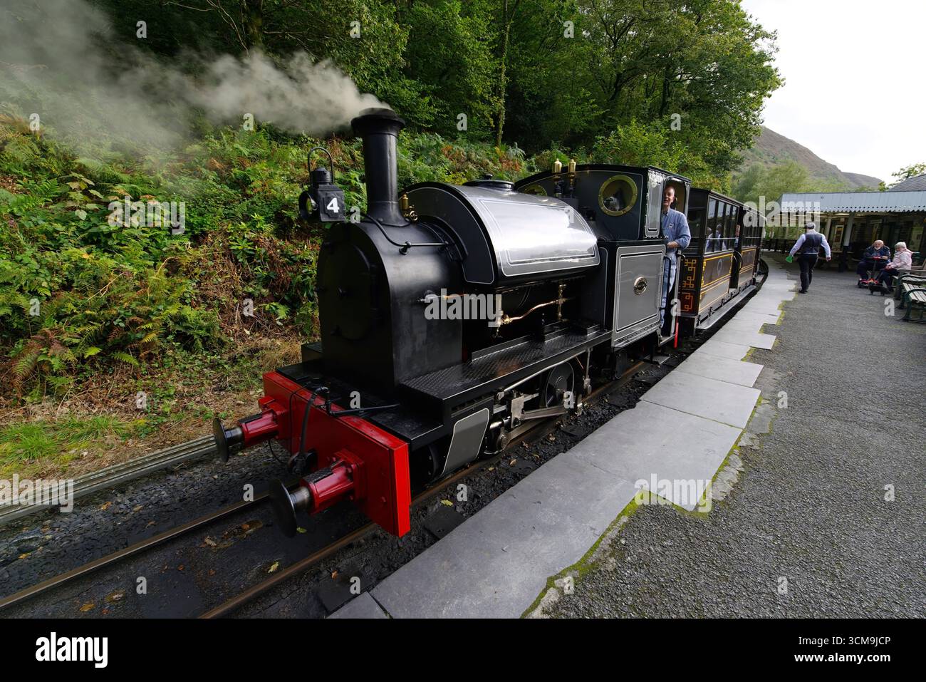 4, Edward Thomas, Abergnolwyn Station, tal Y Llyn, Narrow Gauge, ferrovia, Galles del Nord. Foto Stock