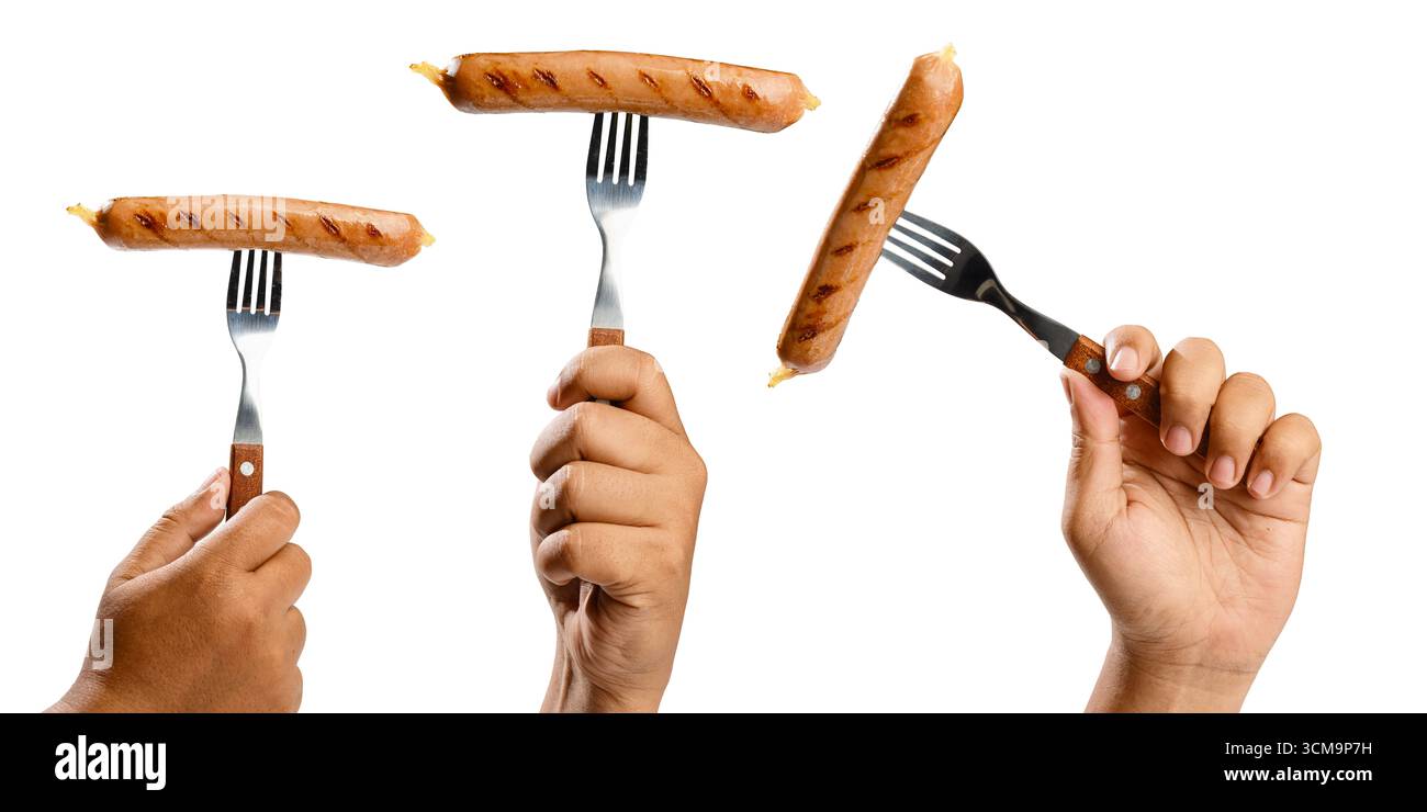 Set di raccolta di mani umane che tengono una salsiccia con una forchetta isolata su uno sfondo bianco. Festival dell'Oktoberfest Foto Stock
