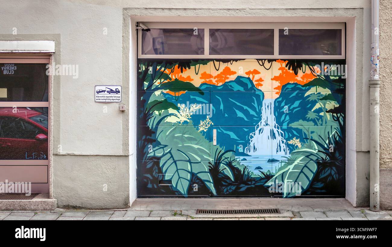 Graffiti al Glockenbachviertel di Monaco. Foto Stock