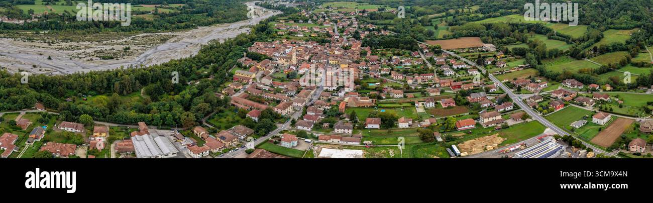 Borghetto di borbera veduta aerea piemonte italia drone panorama Foto Stock
