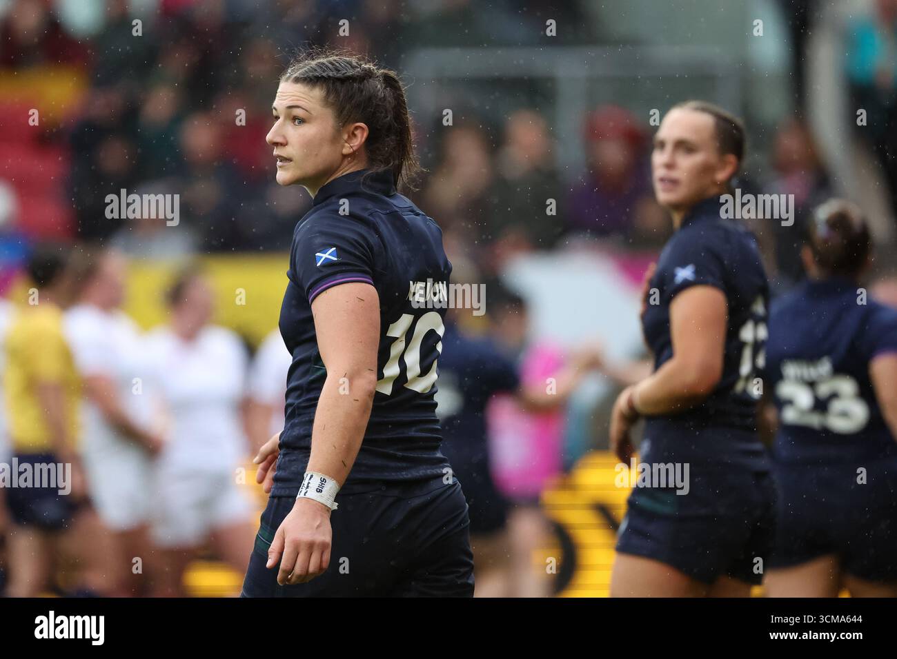 Bristol, Regno Unito. Domenica 14 settembre 2025. Nella foto da sinistra a destra: Helen Nelson della Scozia alla partita di rugby inglese (Red Roses) contro Scotland Rugby all'Ashton Gate Stadium. Crediti: Cat Goryn/Alamy Live News Foto Stock