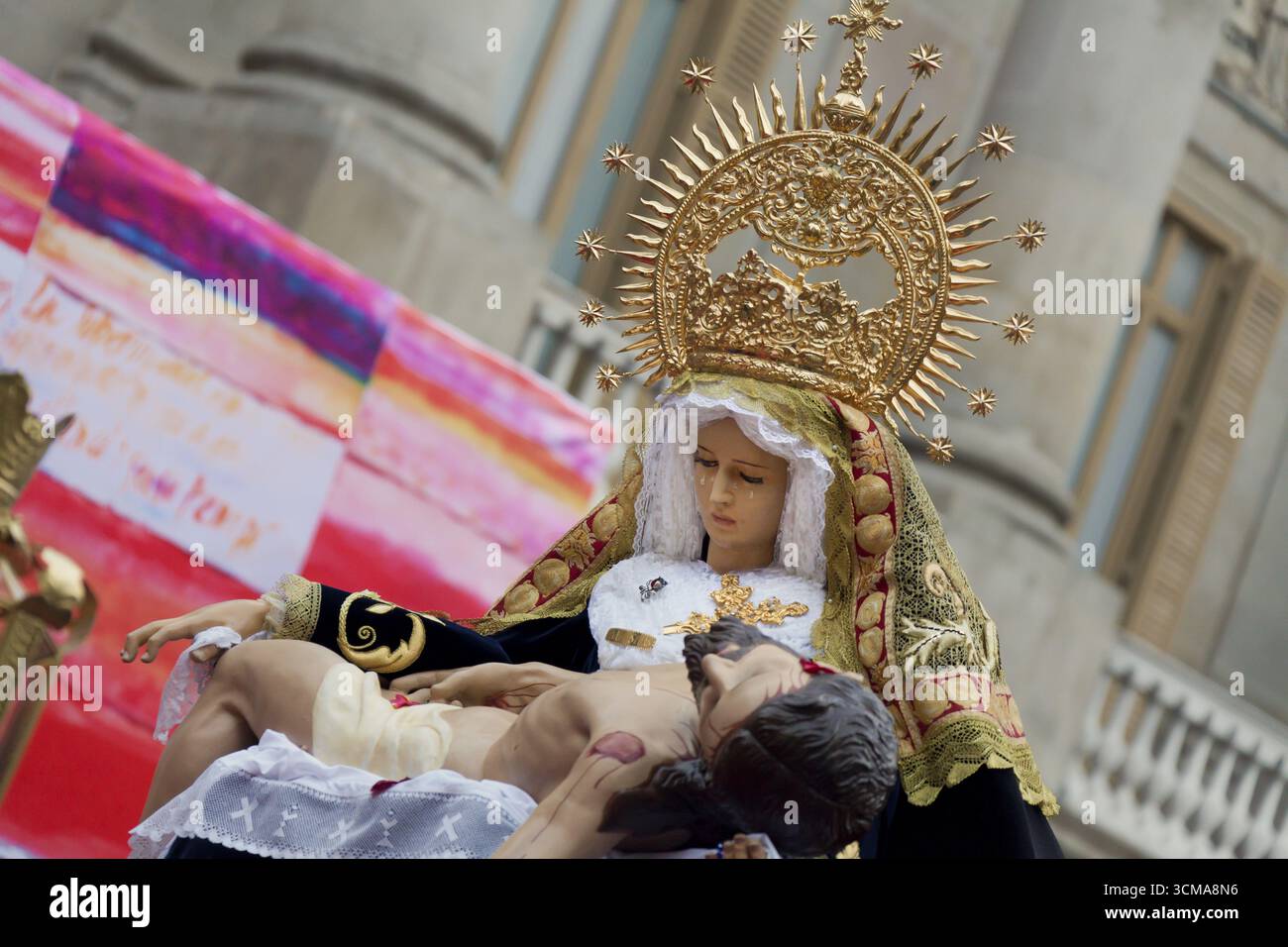 Precessione attraverso Barcellona, settimana Santa, Barcellona, tour della città, turismo, Catalogna, Spagna, Europa, tour della città in Europa, Catalogna, turismo cittadino, turismo c Foto Stock